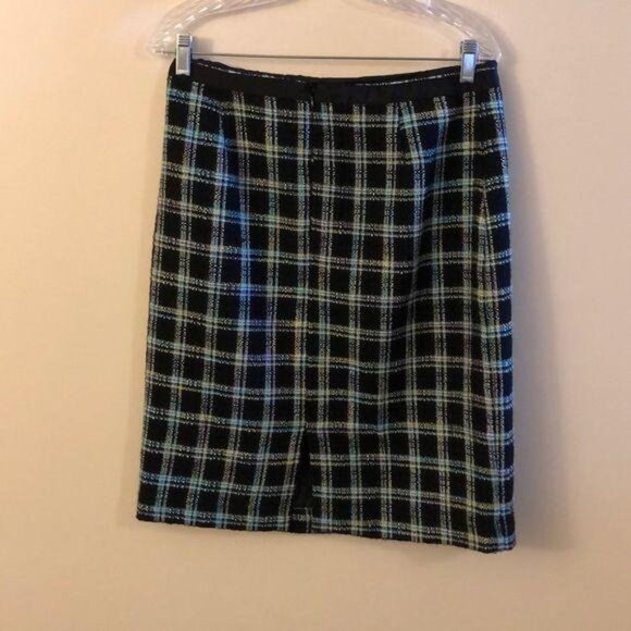 Black Plaid Tweed Skirt With Bow Accent Size 12 By Requirements - Picture 5 of 6